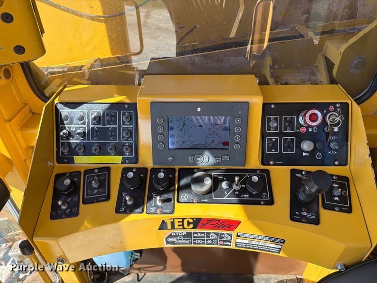 image for item FN3797 2014 Vermeer T855 Commander 3 trencher