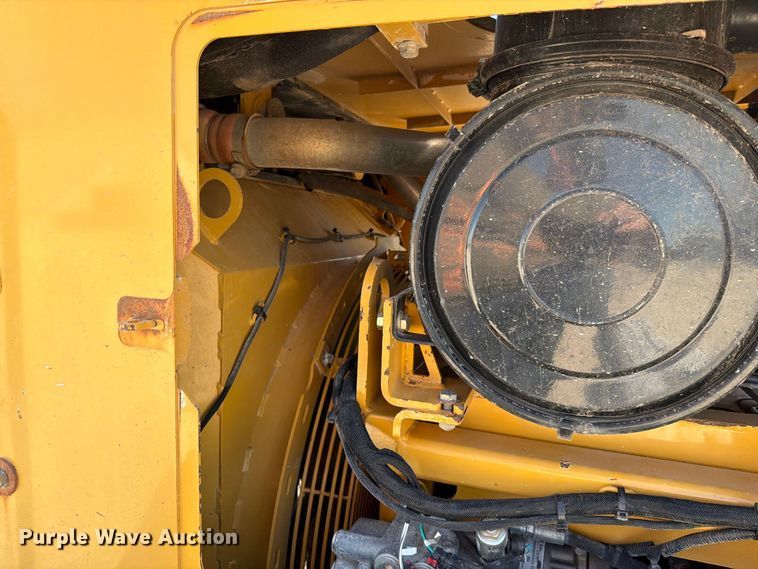 image for item FN3797 2014 Vermeer T855 Commander 3 trencher