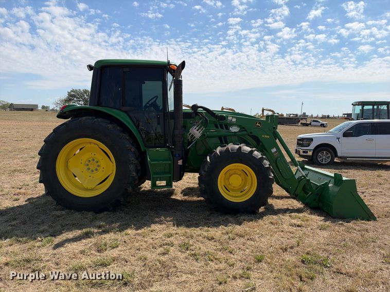 image for item FN3799 2015 John Deere 6125M MFWD tractor