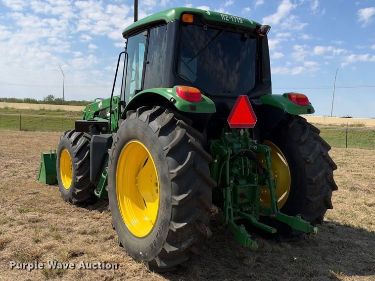 image for item FN3799 2015 John Deere 6125M MFWD tractor