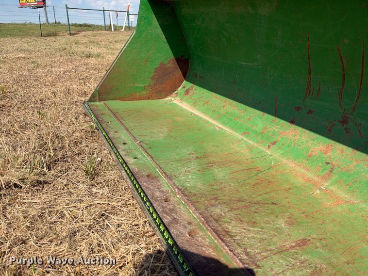 image for item FN3799 2015 John Deere 6125M MFWD tractor