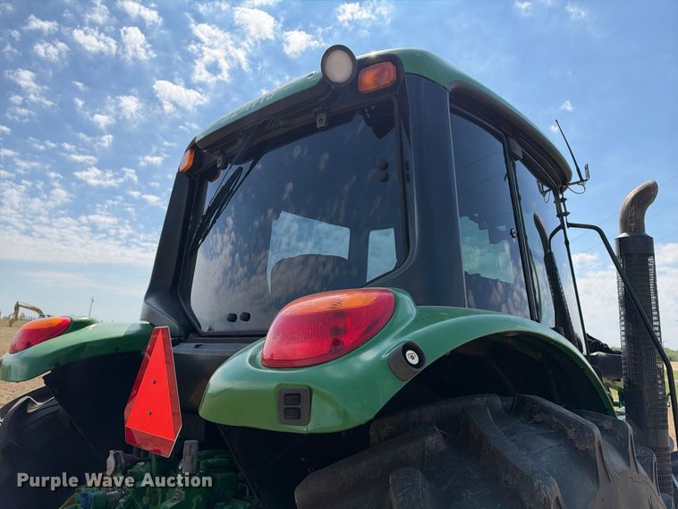 image for item FN3799 2015 John Deere 6125M MFWD tractor