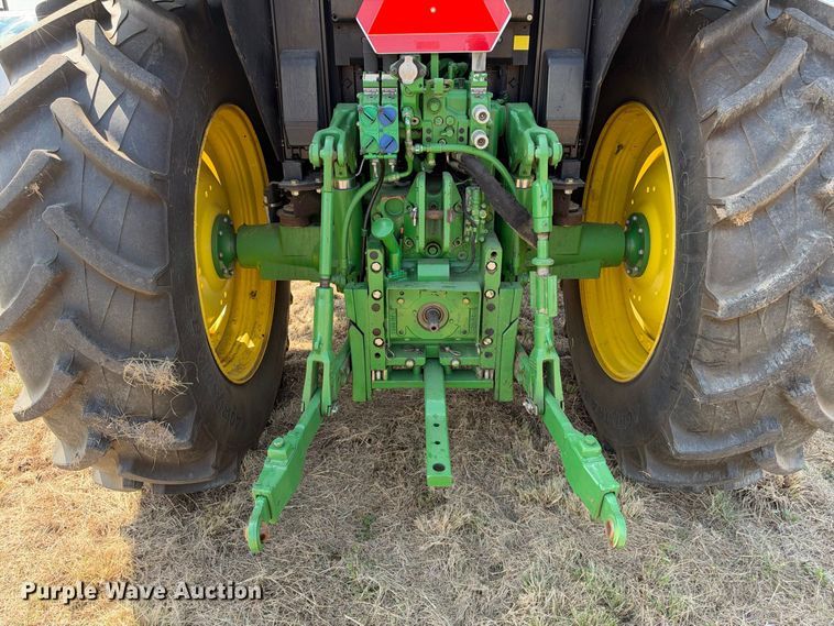 image for item FN3799 2015 John Deere 6125M MFWD tractor