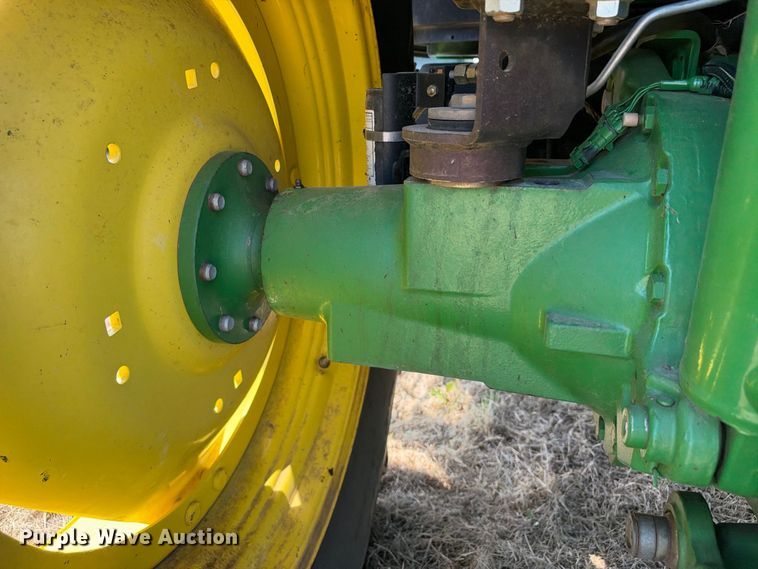 image for item FN3799 2015 John Deere 6125M MFWD tractor
