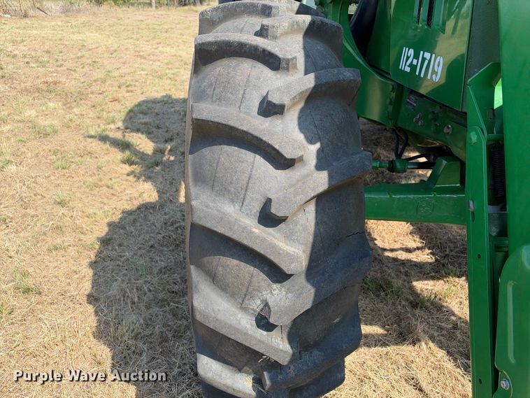 image for item FN3799 2015 John Deere 6125M MFWD tractor