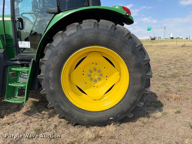 image for item FN3799 2015 John Deere 6125M MFWD tractor