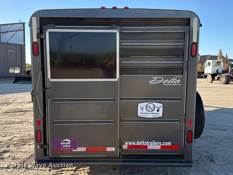 image for item FN3800 2017 Delta Manufacturing, Inc. livestock trailer