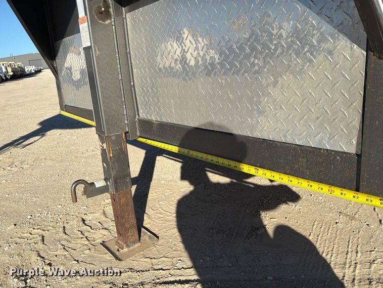image for item FN3800 2017 Delta Manufacturing, Inc. livestock trailer