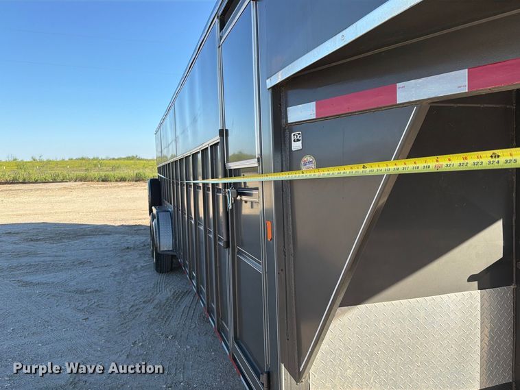image for item FN3800 2017 Delta Manufacturing, Inc. livestock trailer