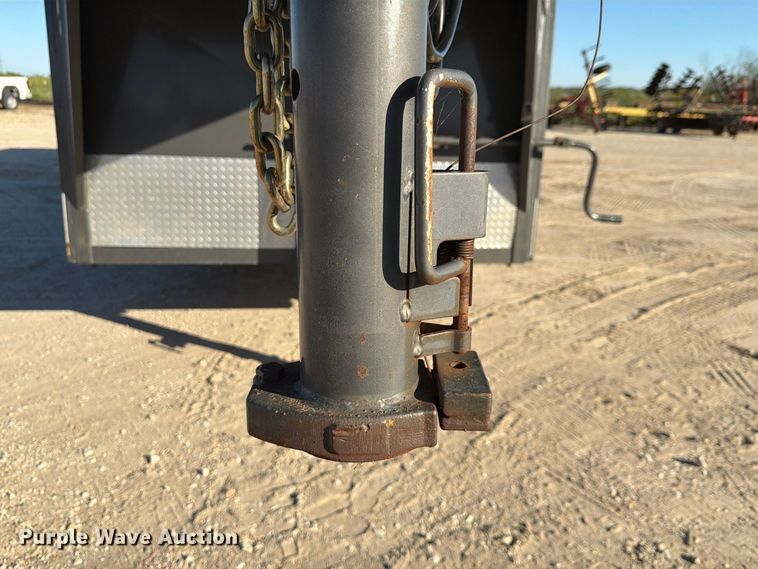 image for item FN3800 2017 Delta Manufacturing, Inc. livestock trailer