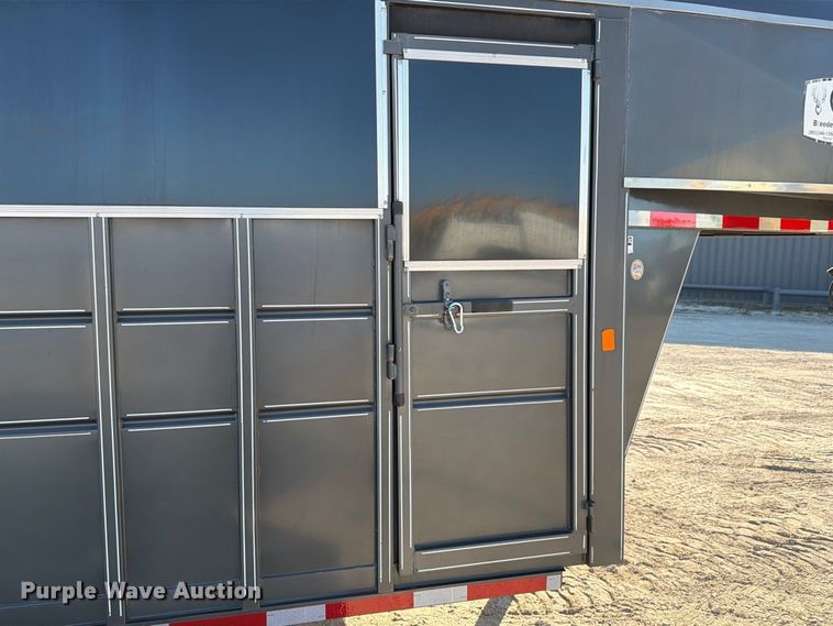 image for item FN3800 2017 Delta Manufacturing, Inc. livestock trailer