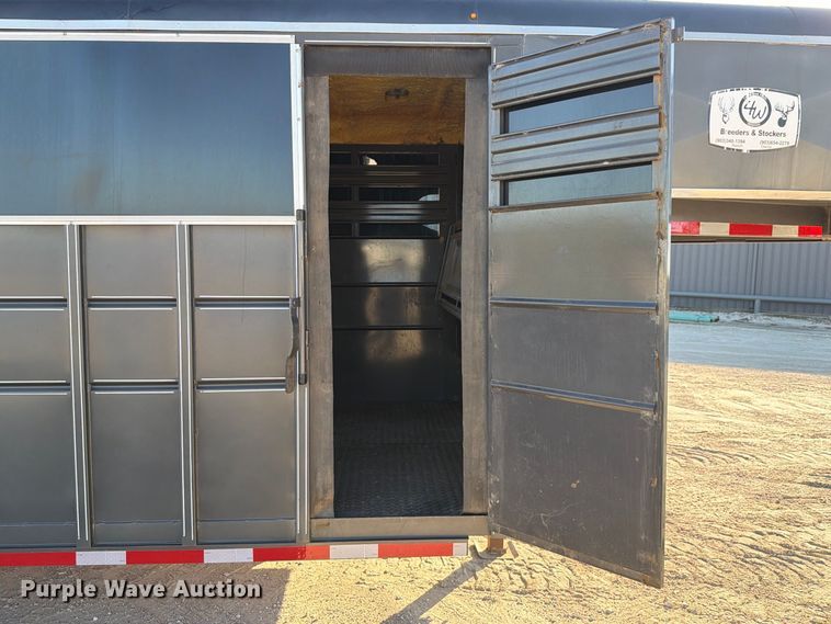 image for item FN3800 2017 Delta Manufacturing, Inc. livestock trailer