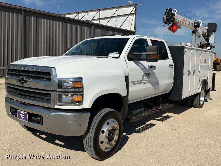 image for item FN3802 2020 Chevrolet Silverado 6500HD 4X4 mechanics truck