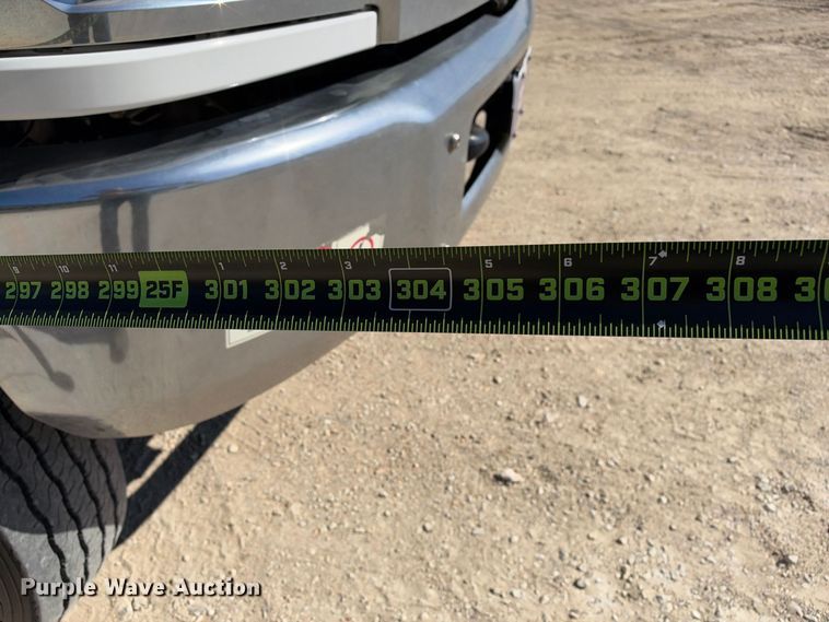 image for item FN3802 2020 Chevrolet Silverado 6500HD 4X4 mechanics truck