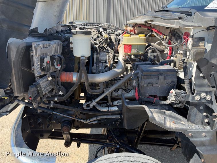 image for item FN3802 2020 Chevrolet Silverado 6500HD 4X4 mechanics truck