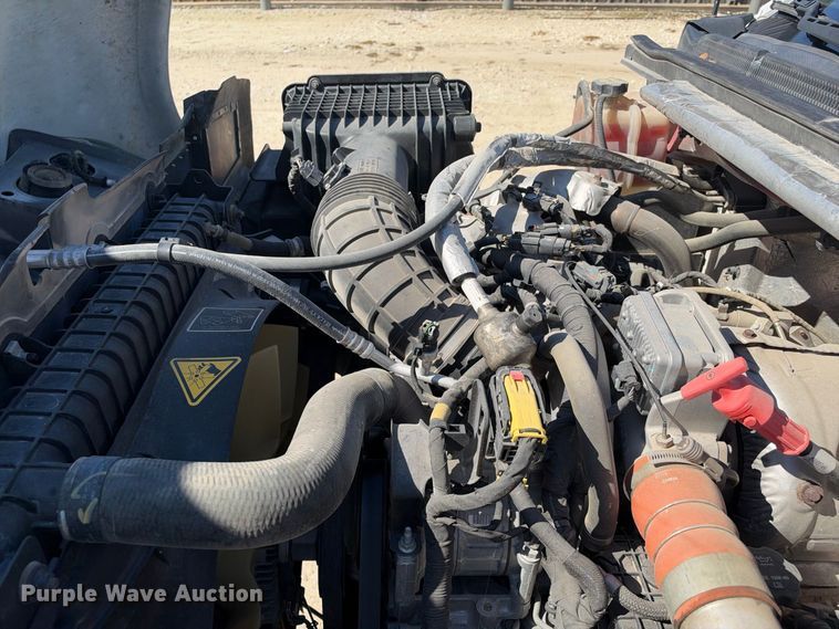 image for item FN3802 2020 Chevrolet Silverado 6500HD 4X4 mechanics truck