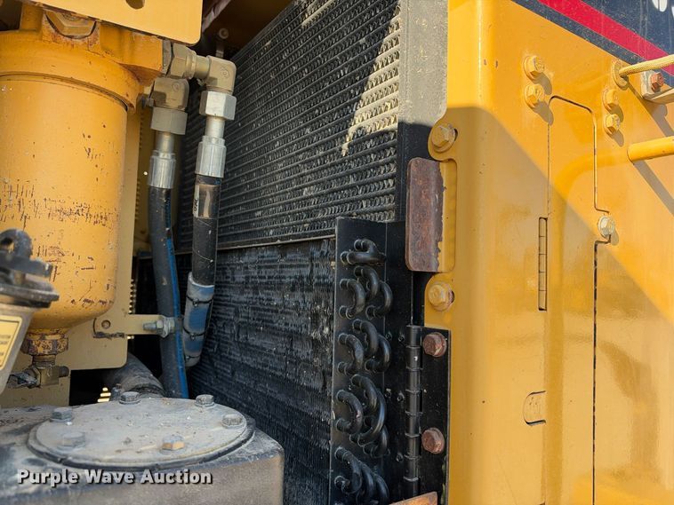 image for item FN3803 2005 Caterpillar 140H motor grader