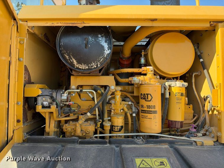image for item FN3803 2005 Caterpillar 140H motor grader