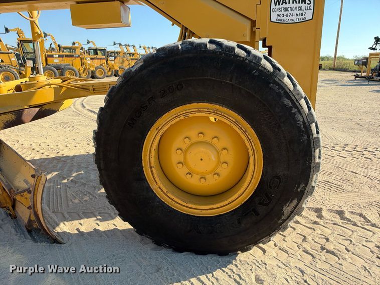 image for item FN3803 2005 Caterpillar 140H motor grader