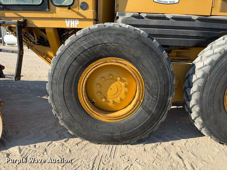 image for item FN3803 2005 Caterpillar 140H motor grader