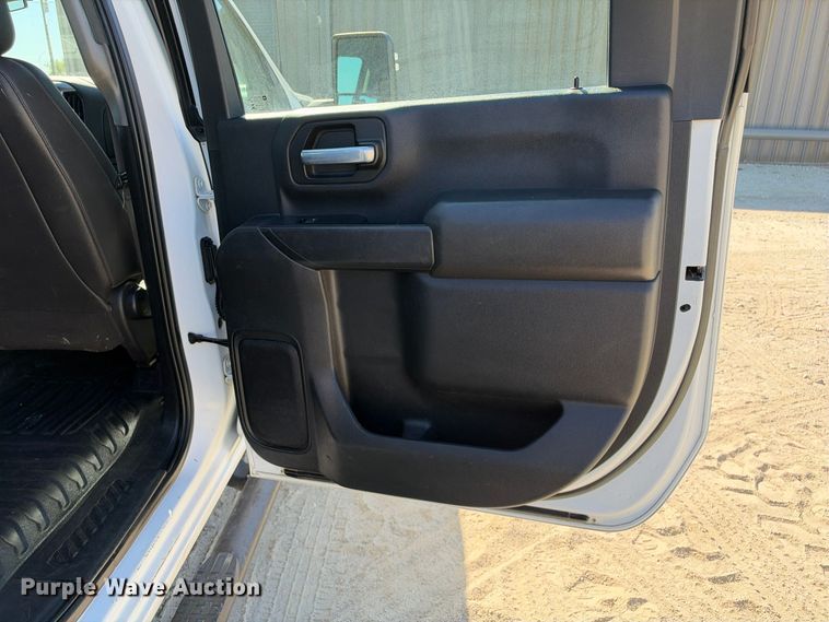 image for item FN3804 2021 GMC Sierra 3500 HD 4X4 Crew Cab flatbed pickup truck