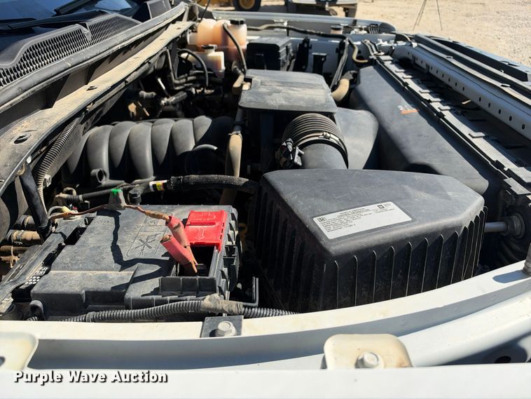 image for item FN3804 2021 GMC Sierra 3500 HD 4X4 Crew Cab flatbed pickup truck