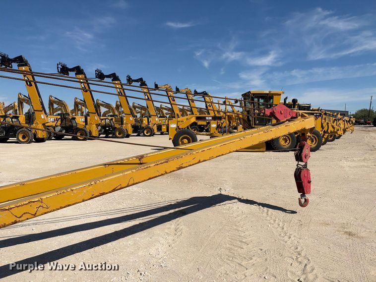 image for item FN3806 1993 Caterpillar D6E with M562 pipelayer