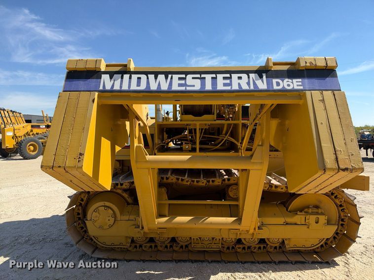 image for item FN3806 1993 Caterpillar D6E with M562 pipelayer