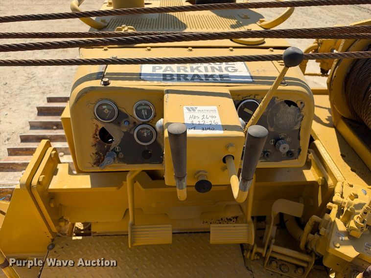 image for item FN3806 1993 Caterpillar D6E with M562 pipelayer