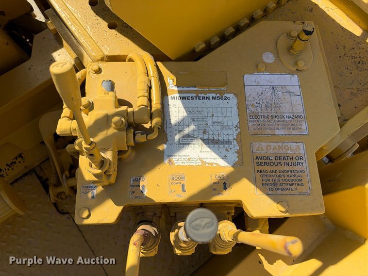 image for item FN3806 1993 Caterpillar D6E with M562 pipelayer