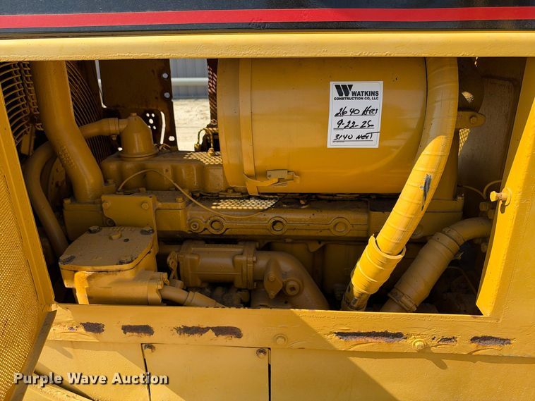 image for item FN3806 1993 Caterpillar D6E with M562 pipelayer