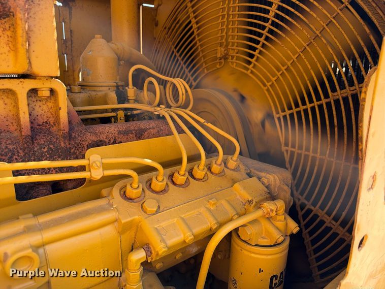 image for item FN3806 1993 Caterpillar D6E with M562 pipelayer