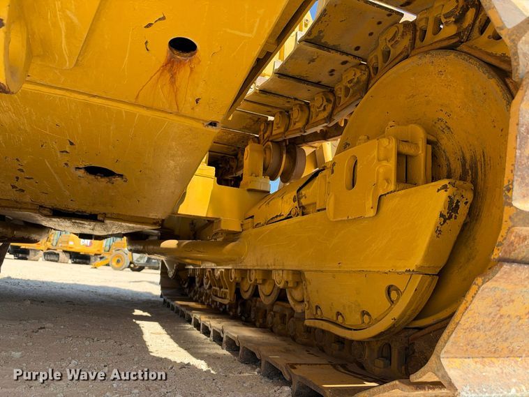 image for item FN3806 1993 Caterpillar D6E with M562 pipelayer