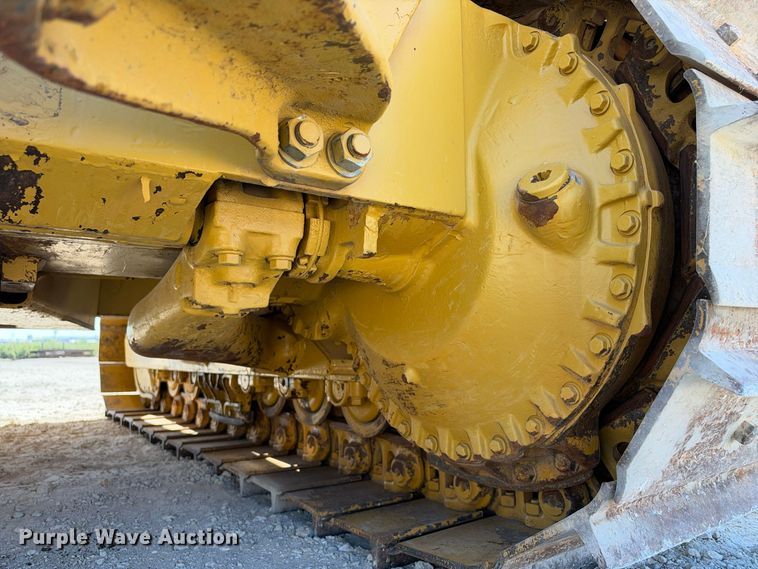 image for item FN3806 1993 Caterpillar D6E with M562 pipelayer