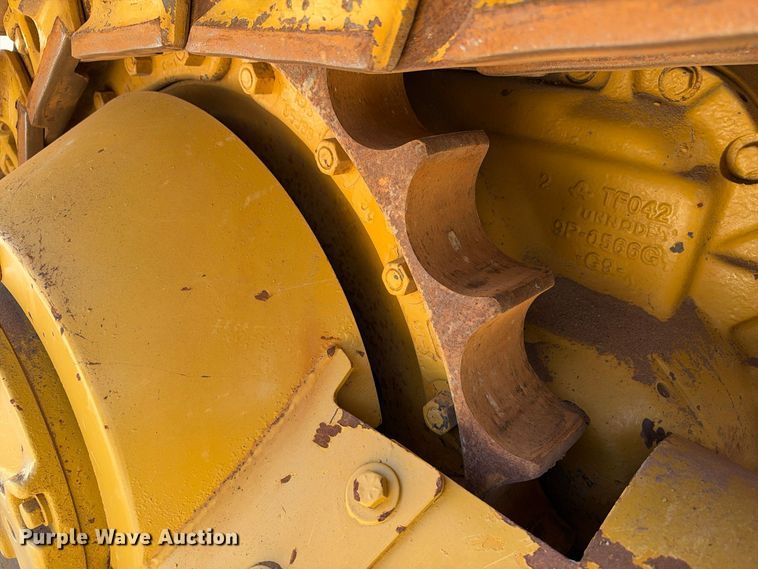 image for item FN3806 1993 Caterpillar D6E with M562 pipelayer