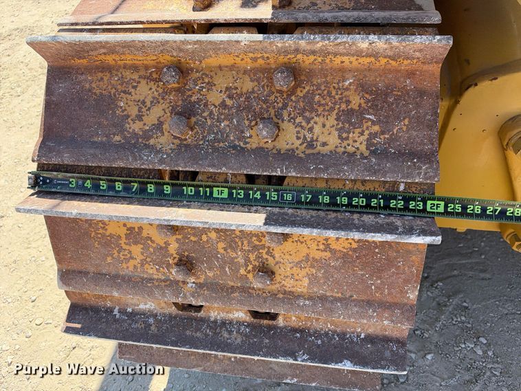 image for item FN3806 1993 Caterpillar D6E with M562 pipelayer