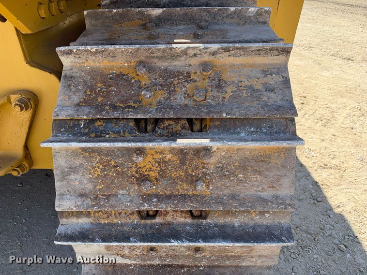 image for item FN3806 1993 Caterpillar D6E with M562 pipelayer