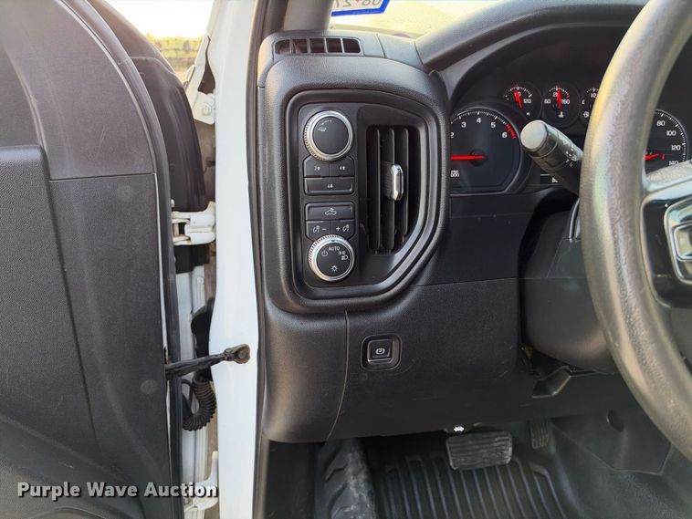 image for item FN3807 2021 GMC Sierra 3500 4X4 Crew Cab flatbed pickup truck