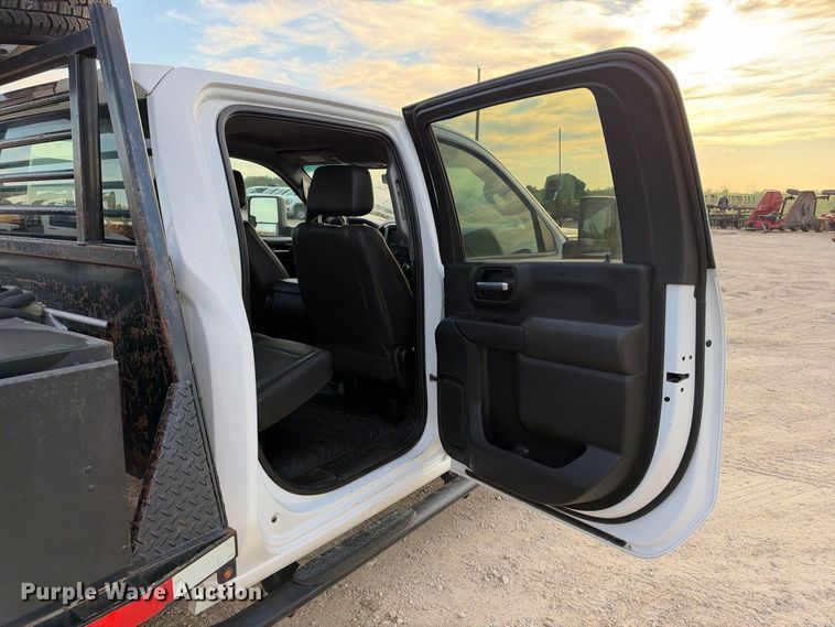 image for item FN3807 2021 GMC Sierra 3500 4X4 Crew Cab flatbed pickup truck