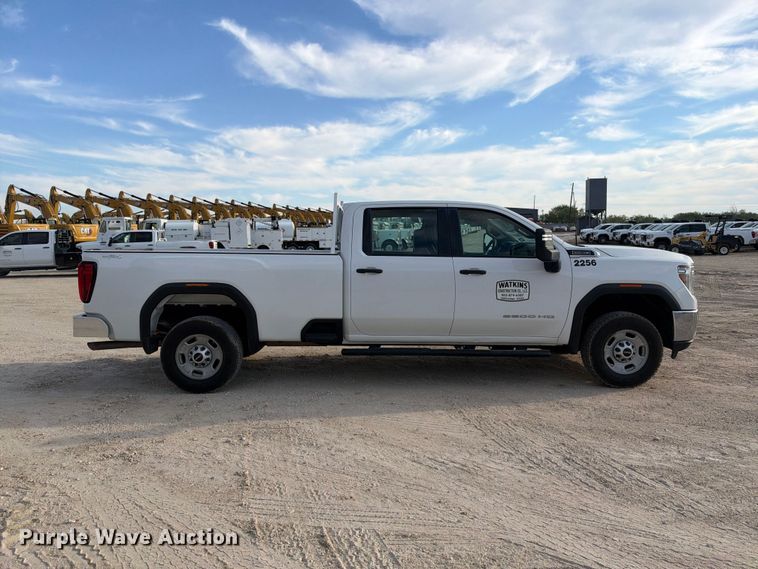 image for item FN3808 2022 GMC Sierra 2500 4X4 Crew Cab pickup truck