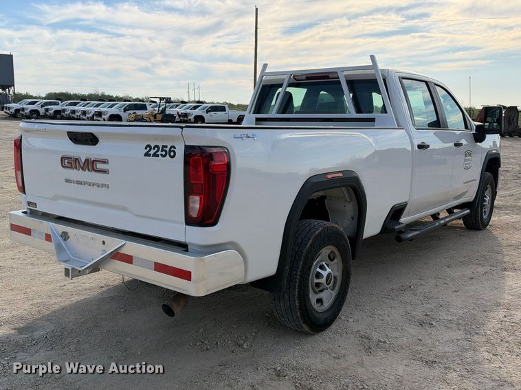 image for item FN3808 2022 GMC Sierra 2500 4X4 Crew Cab pickup truck