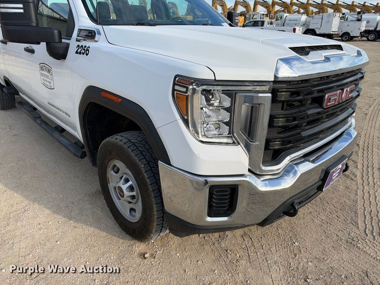 image for item FN3808 2022 GMC Sierra 2500 4X4 Crew Cab pickup truck