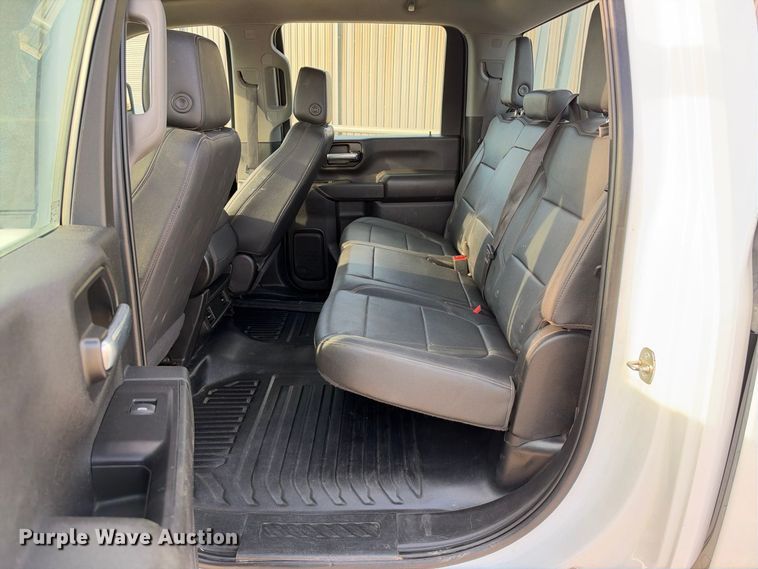 image for item FN3808 2022 GMC Sierra 2500 4X4 Crew Cab pickup truck