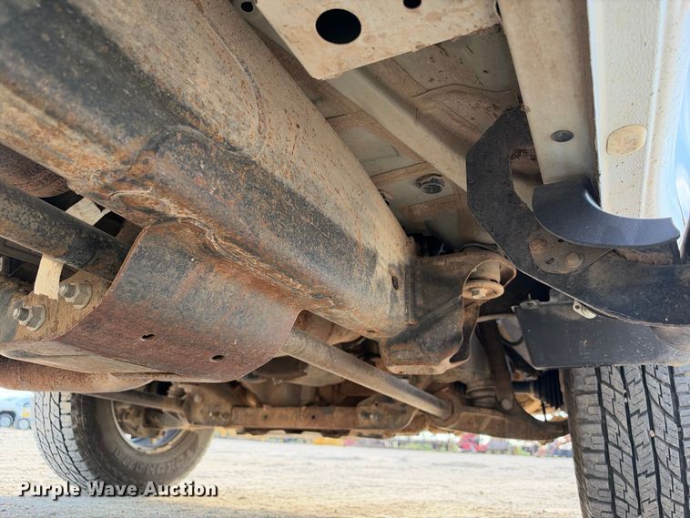 image for item FN3808 2022 GMC Sierra 2500 4X4 Crew Cab pickup truck