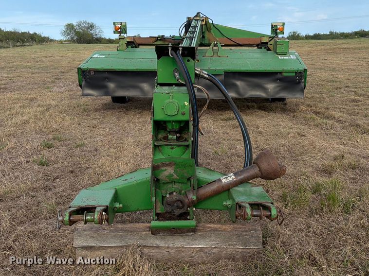 image for item FN3809 2002 John Deere 946 swather / windrower