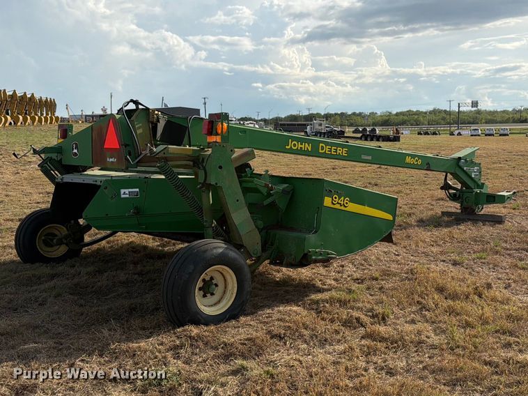 image for item FN3809 2002 John Deere 946 swather / windrower