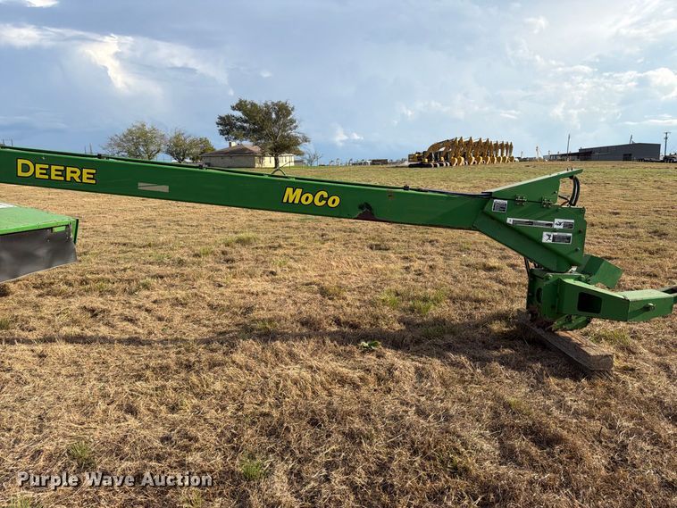image for item FN3809 2002 John Deere 946 swather / windrower