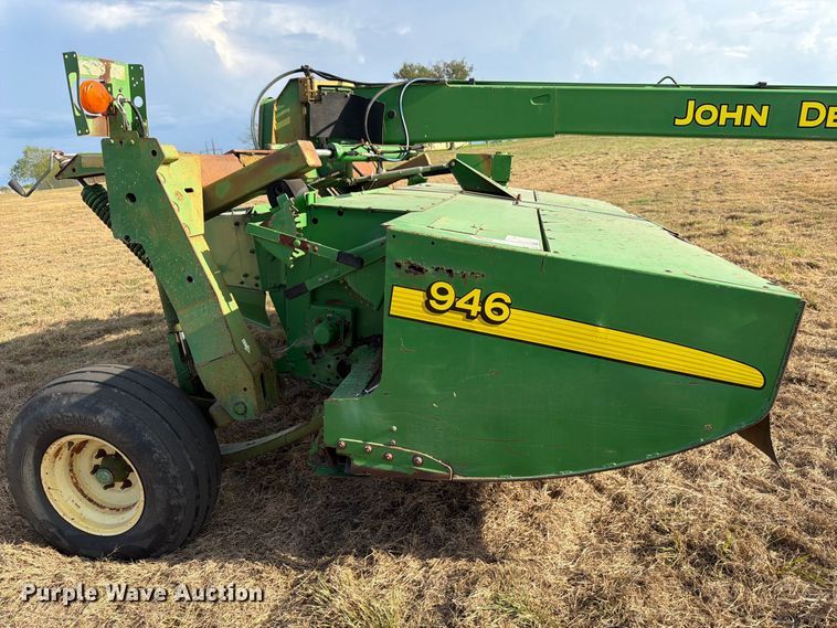 image for item FN3809 2002 John Deere 946 swather / windrower
