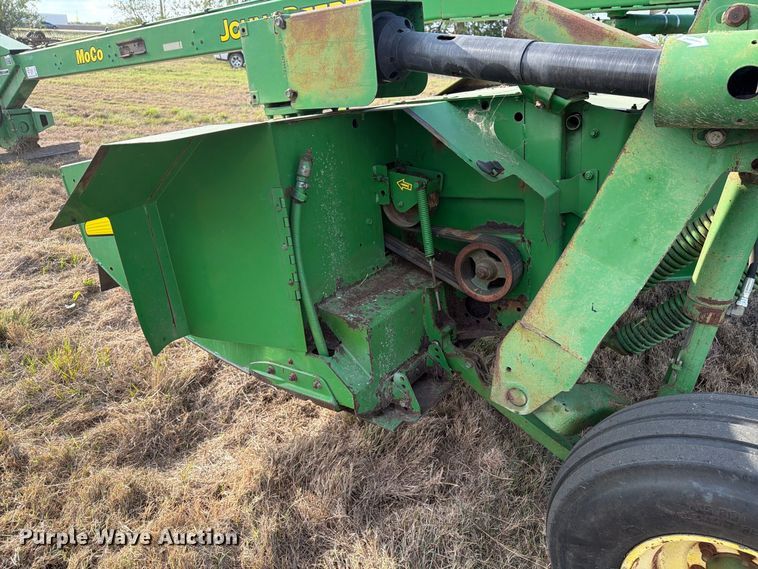 image for item FN3809 2002 John Deere 946 swather / windrower