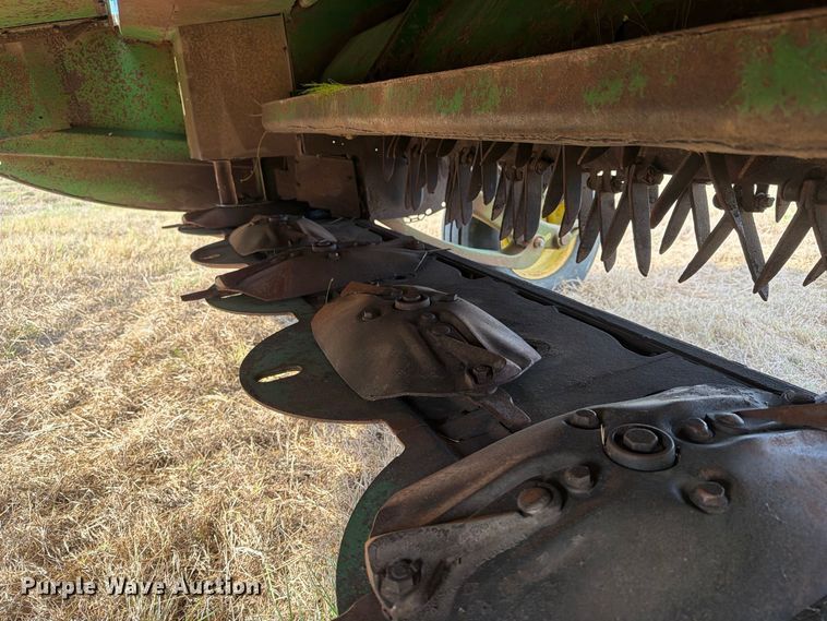 image for item FN3809 2002 John Deere 946 swather / windrower